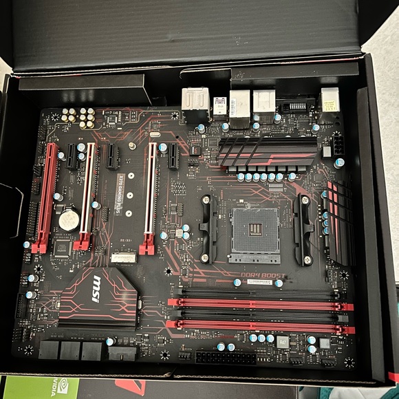 MSI Gaming Motherboard X370 Gaming Plus - Picture 2 of 2